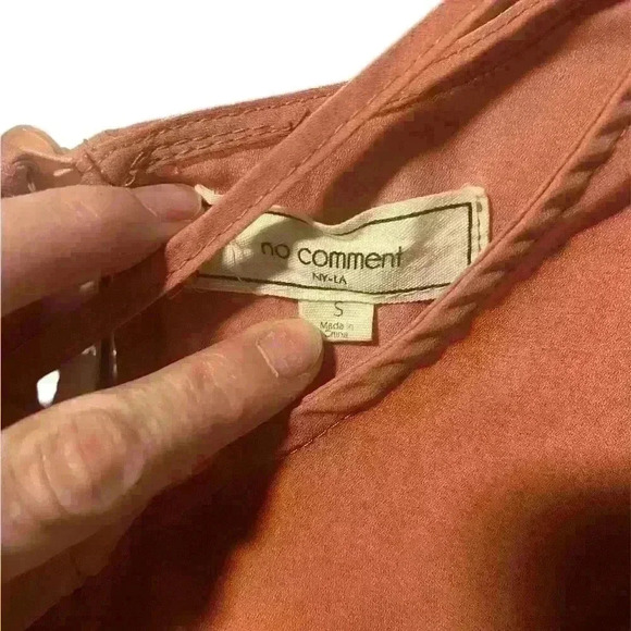 No Comment Brand Dusty Pink Criss Cross Flowy Blouse | Shirt | Top | Size Small - Picture 3 of 3